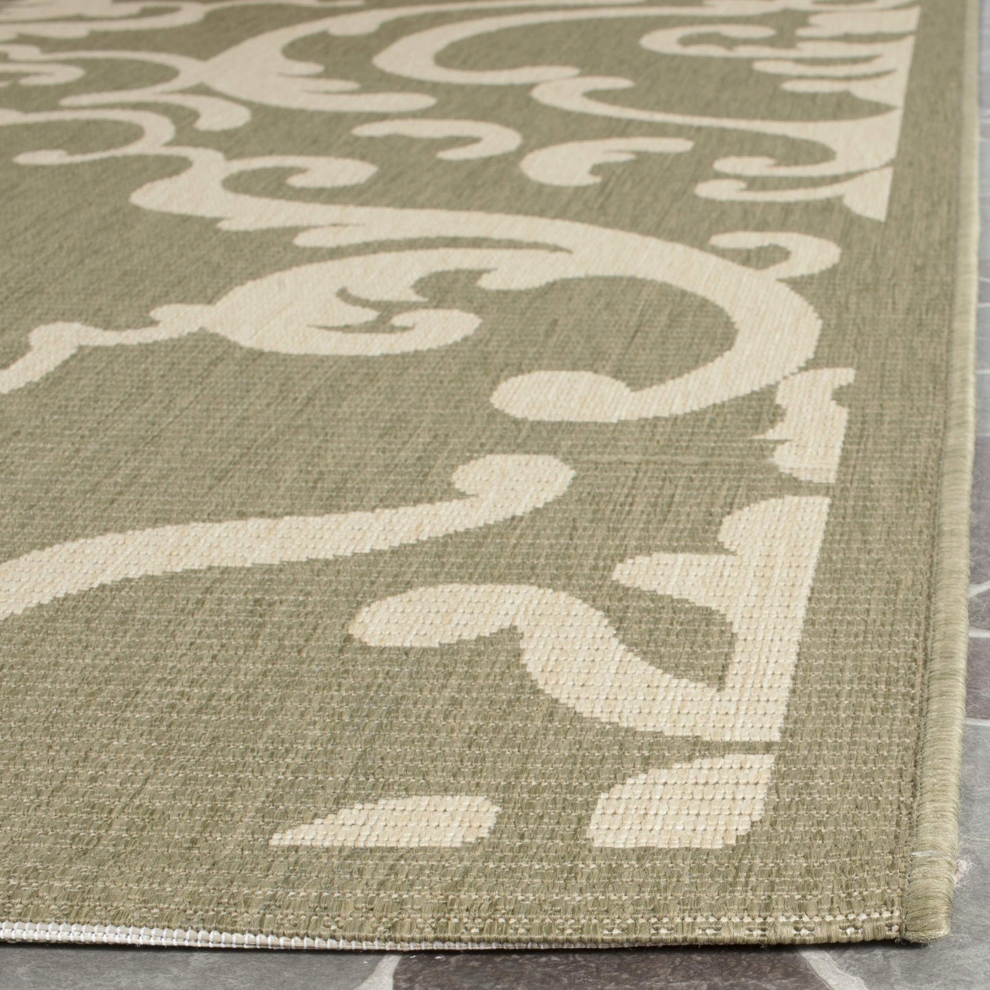 SAFAVIEH Washable Rug Outdoor Courtyard Collection - 2'7" x 5', Olive & Natural, Non-Shedding & Easy Cleaning, Ideal for Patio, Backyard, Mudroom (CY2663-1E06)