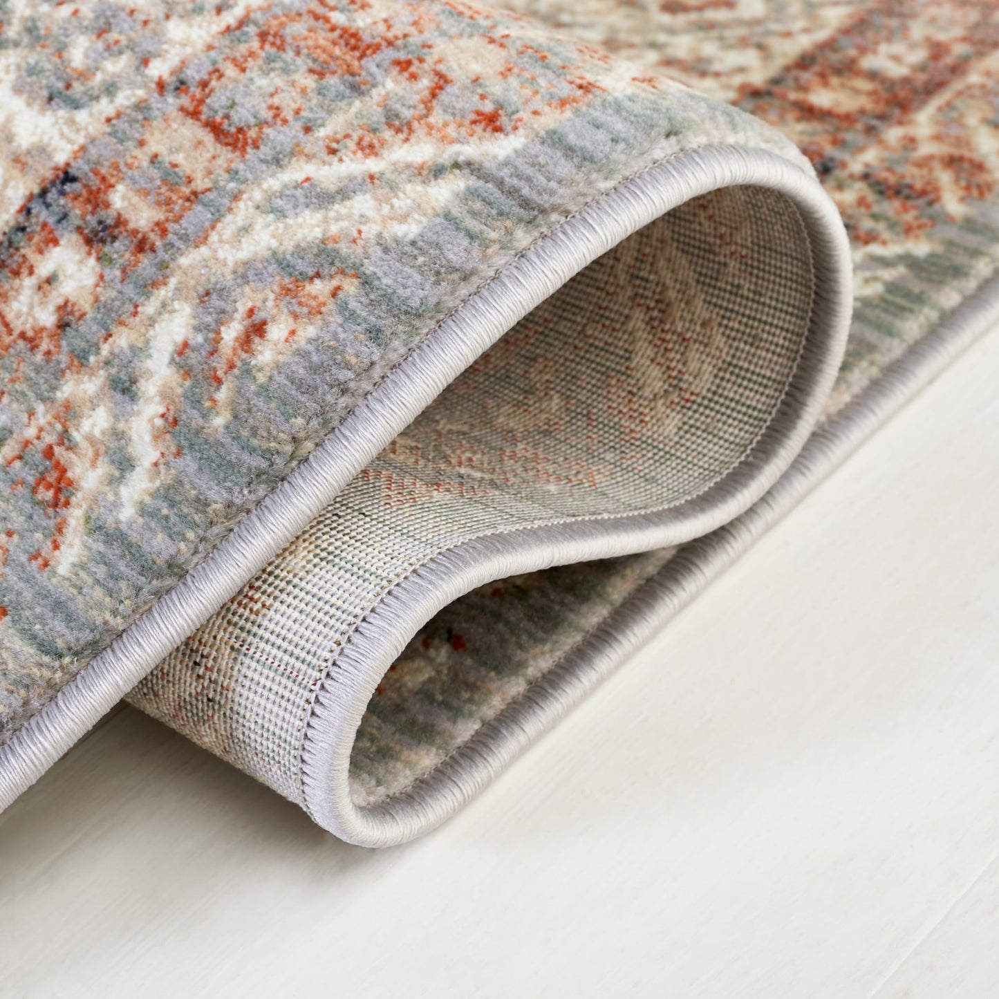 SAFAVIEH Persian Collection Area Rug - 5'3" x 7'7", Grey & Cream, Rustic Boho Oriental Fringe Design, Non-Shedding & Easy Care, Ideal for High Traffic Areas in Living Room, Bedroom (VTP669F)