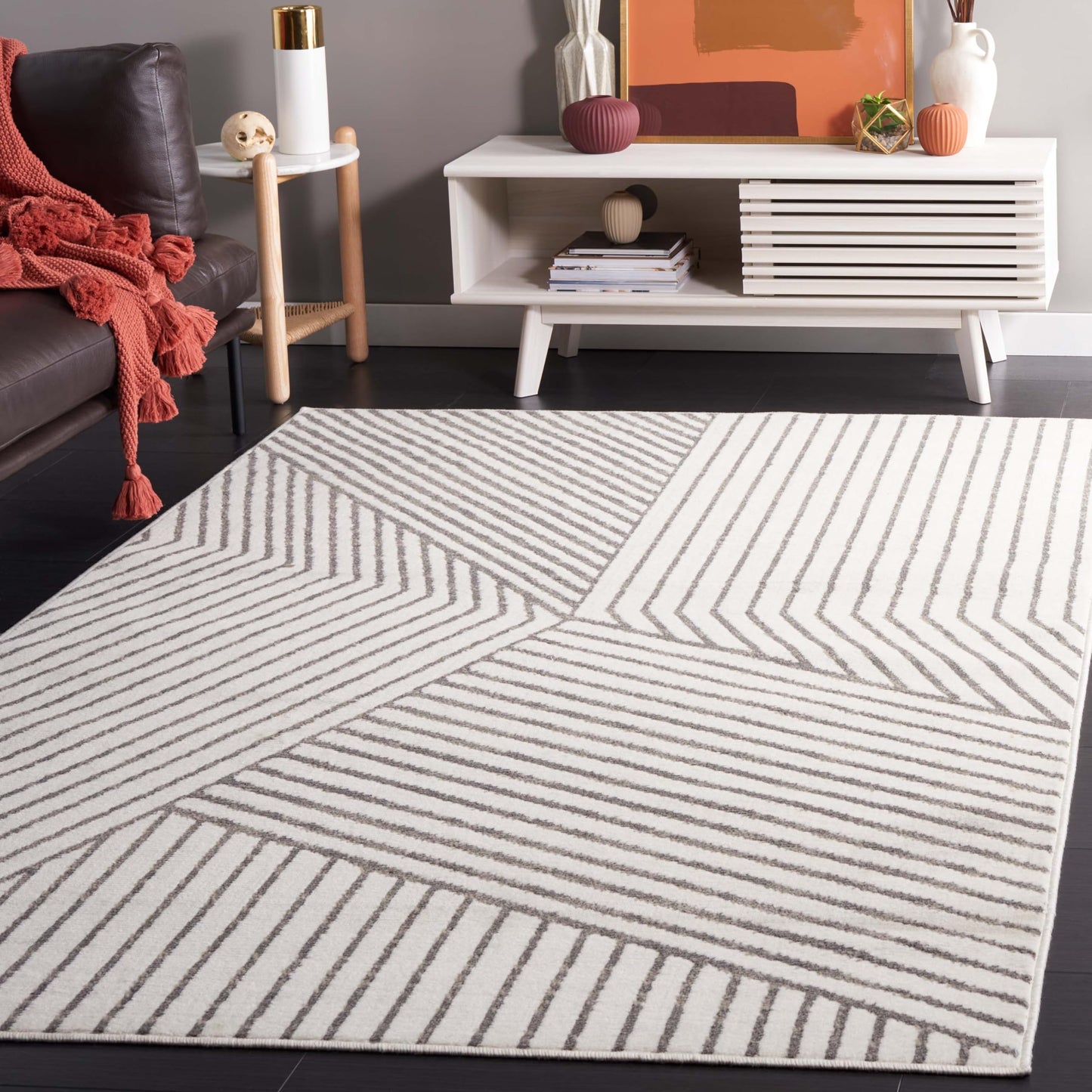 SAFAVIEH Pyramid Collection Area Rug - 4'5" x 6'5", Ivory & Grey, Modern Design, Ideal for High Traffic Areas in Living Room, Bedroom & Dining Room (PYR241A-4)