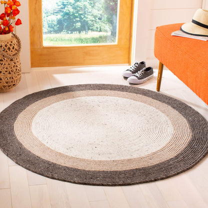 SAFAVIEH Braided Collection 5' x 7' Oval Charcoal/Ivory BRD903H Handmade Country Cottage Reversible Wool Entryway Foyer Living Room Bedroom Kitchen Area Rug