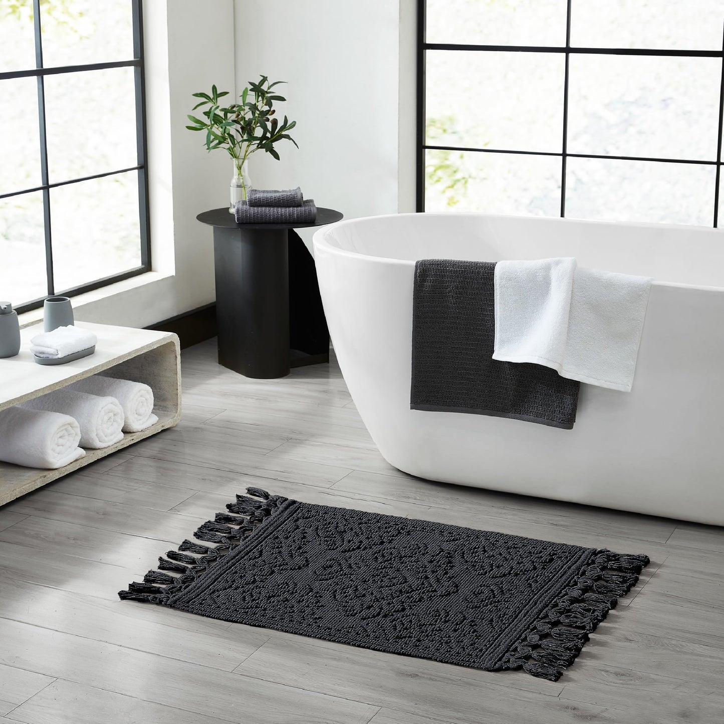 Jean Pierre - Ricardo Bath Mat, Woven Fringe Bathroom Rugs, 100% Cotton, Premium Bathroom Decor - Measures 17" x 31" - Black