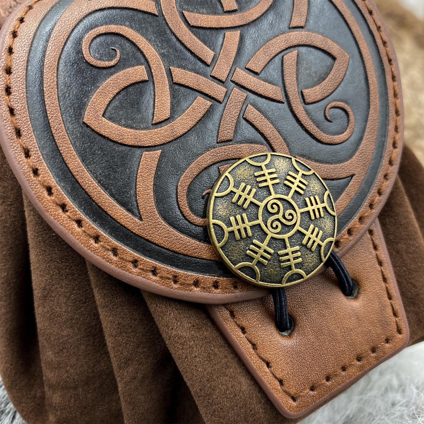 HiiFeuer Medieval Embossed Faux Leather Belt Pouch, Retro Renaissance Portable Belt Bag Coin Purse Dice Bag for LARP Ren Faire (Brown B)