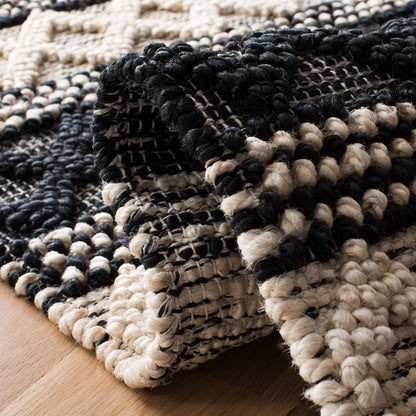 SAFAVIEH Natural Fiber Collection Runner Rug - 2'3" x 8', Black & Ivory, Handmade Boho Moroccan Tribal Jute, Ideal for High Traffic Areas in Living Room, Bedroom (NF568Z)