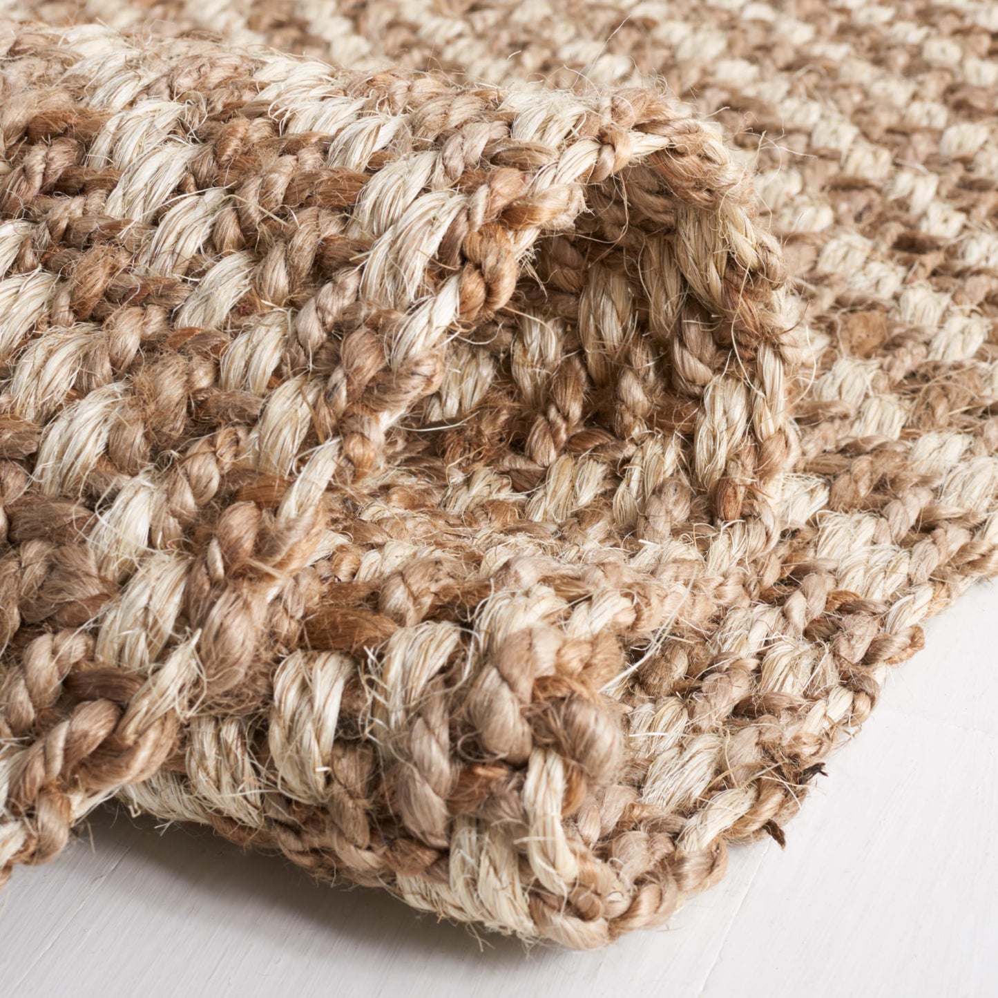 SAFAVIEH Natural Fiber Collection Area Rug - 5' x 8', Natural, Handmade Farmhouse Solid Sisal & Jute, Ideal for High Traffic Areas in Living Room, Bedroom (NF471A)