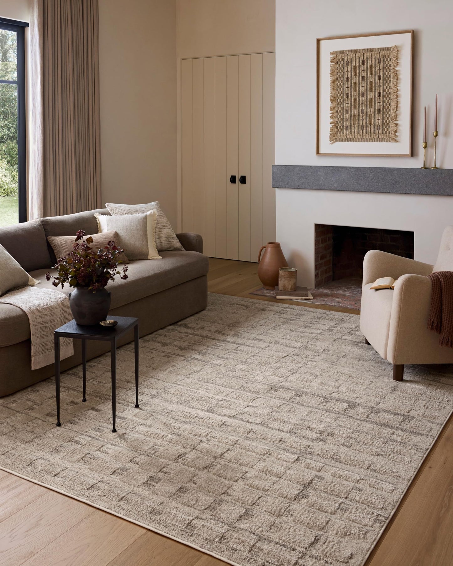 Loloi Amber Lewis Monty Collection MOT-06 Pebble/Beige 6'-7" x 9'-3" Area Rug
