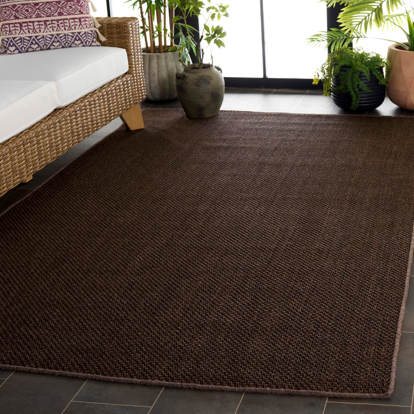 SAFAVIEH Area Rug 5x8 - Natural Fiber Collection - Brown & Brown, Sisal, Ideal for Living Room, Bedroom, Dining Space (NFPS443D)
