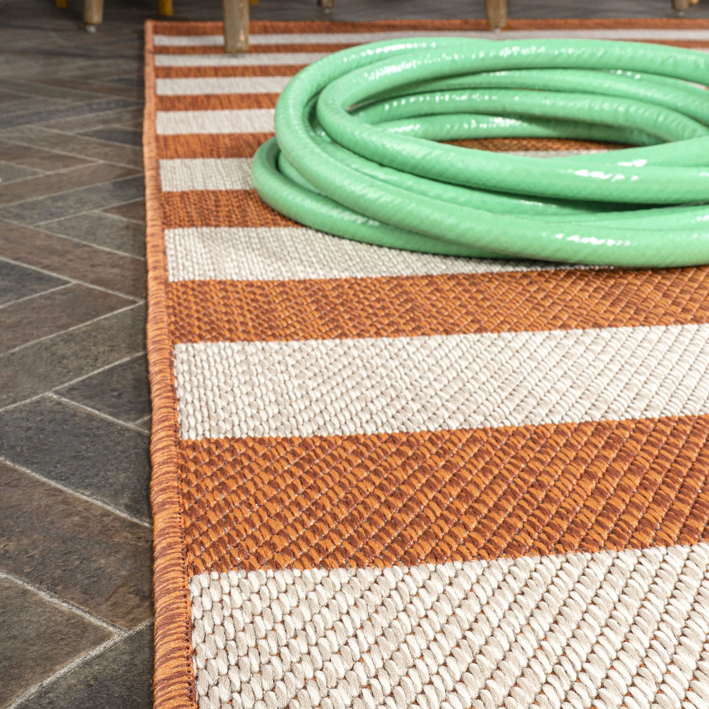 JONATHAN Y Two-Tone Wide Stripe Indoor Outdoor Runner Rug 2X8 Orange/Beige, Negril for Backyard, Patio, Porch, Easy-Cleaning, High Traffic, Pet-Friendly, Non-Shedding (SMB203A-28)