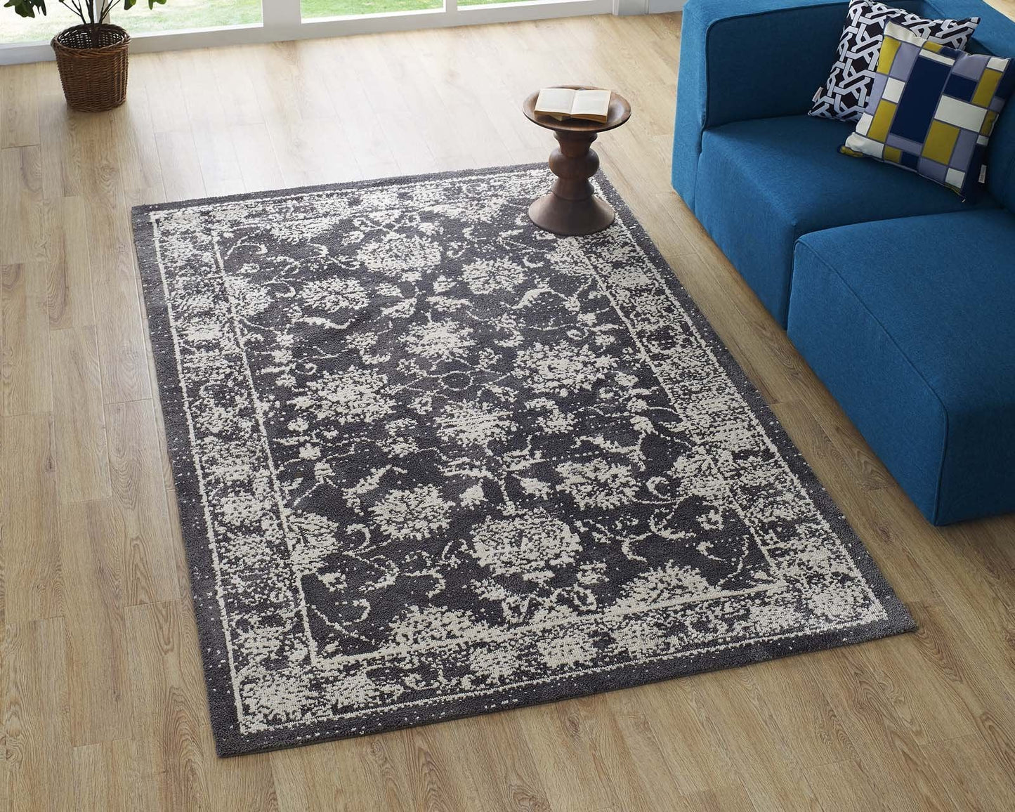 Modway Kazia Floral Lattice 5x8 Area Rug in Dark Gray and Ivory