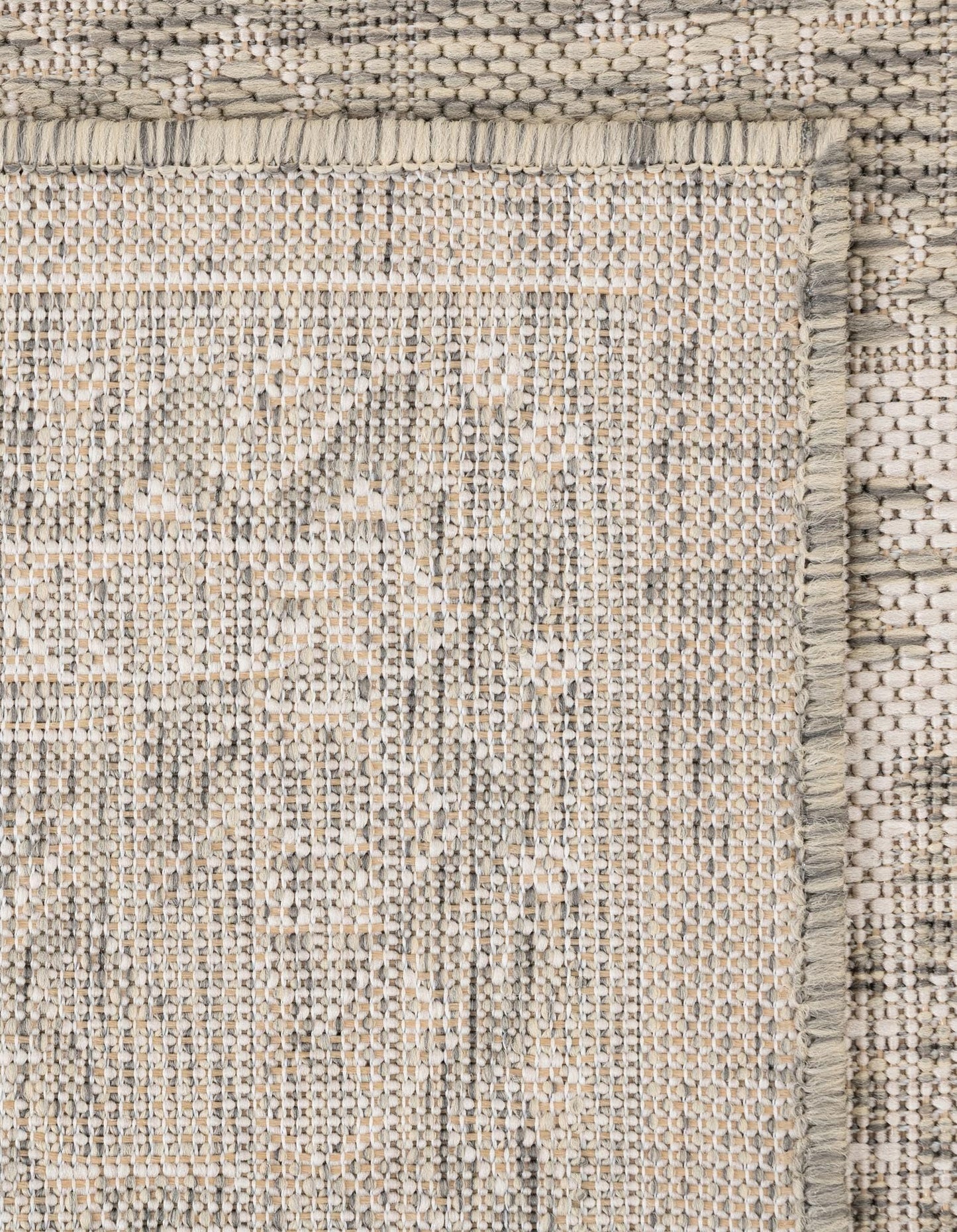 Rugs.com - Outdoor Aztec Rug – 4' 1 x 6' 1 Light Gray Indoor/Outdoor Rug – Weather-Resistant Flatweave for Patios, Decks, and Porches
