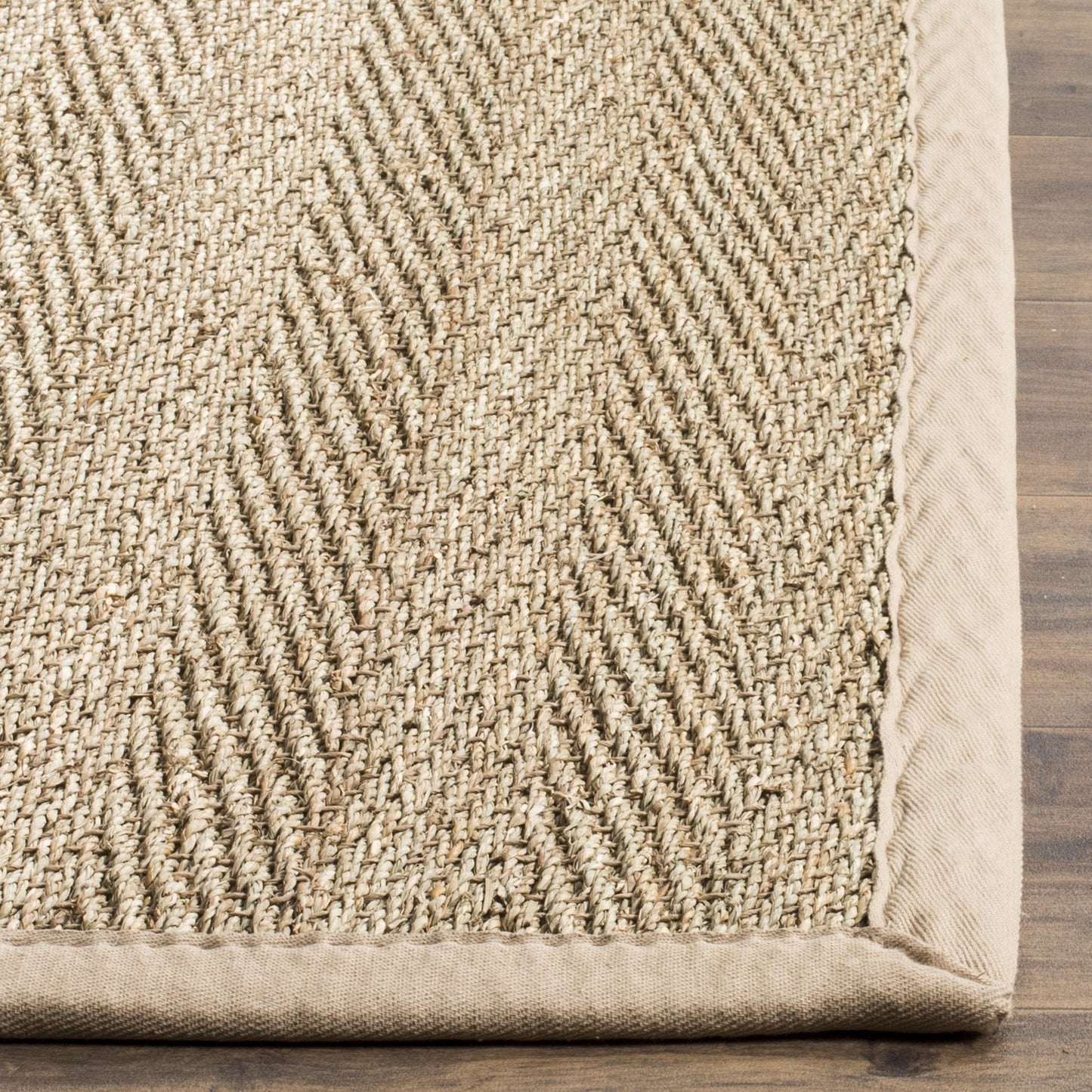 SAFAVIEH Area Rug 6x9 - Natural Fiber Collection - Natural & Beige, Seagrass, Herringbone Pattern with Border (NF115A)