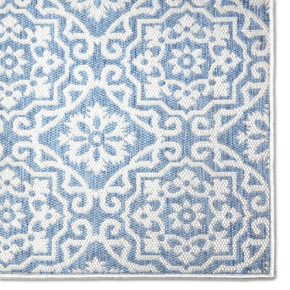 Nicole Miller New York Patio Country Julia Transitional Geometric Indoor/Outdoor Area Rug, Blue/Grey, 3'11"x5'2"