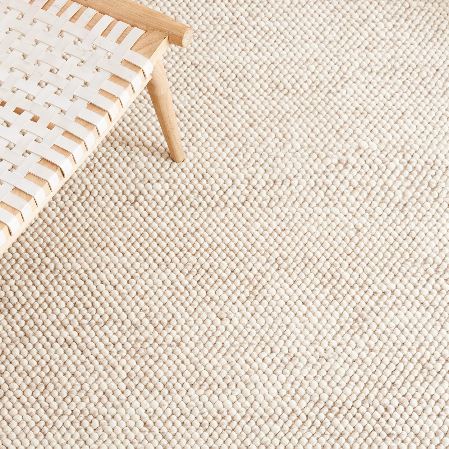 SAFAVIEH Area Rug 5x8 - Natura Collection - Beige & Ivory, Handmade Wool Blend, Textured Design, Ideal for Living Room, Bedroom, Dining Space (NAT425B)