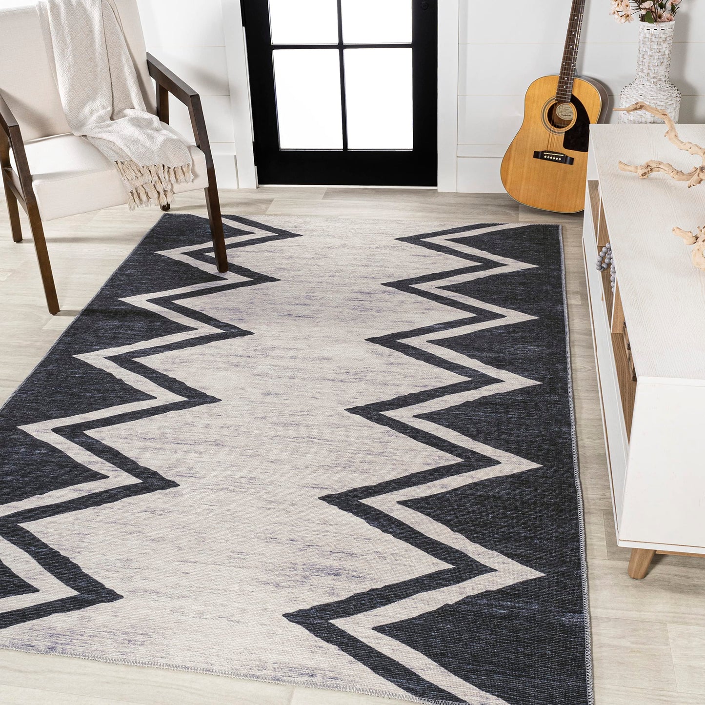 JONATHAN Y Machine Washable Ivory/Navy Indoor Area Rug 4X6 ft, Siksak Modern Chevron Border for Living Room, Bedroom, Kitchen, Office, Easy-Cleaning, Pet-Friendly, Non-Shedding WSH124A-4