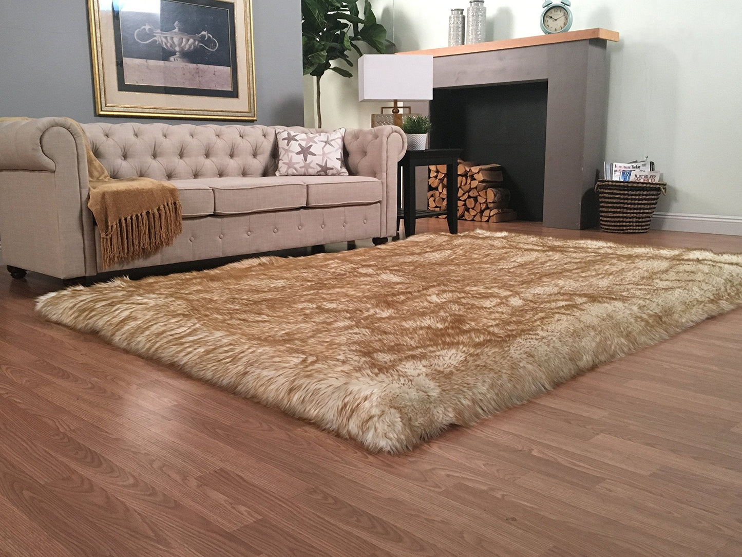 LAMBZY Sheepskin Style Square Rug, Ultra Soft, White/Brown Tips, 2'6"x6’