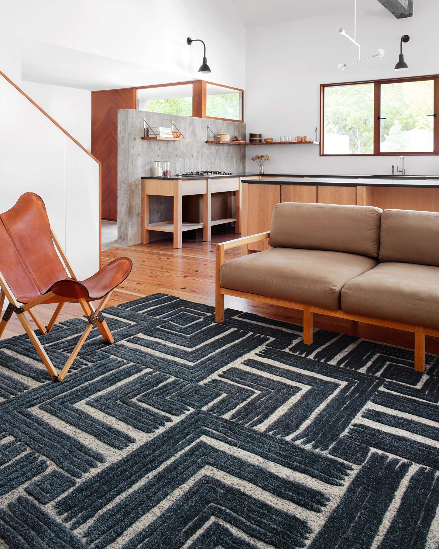 Loloi Hagen Collection HAG-05 Blue/White 6'-7" x 9'-2" Area Rug