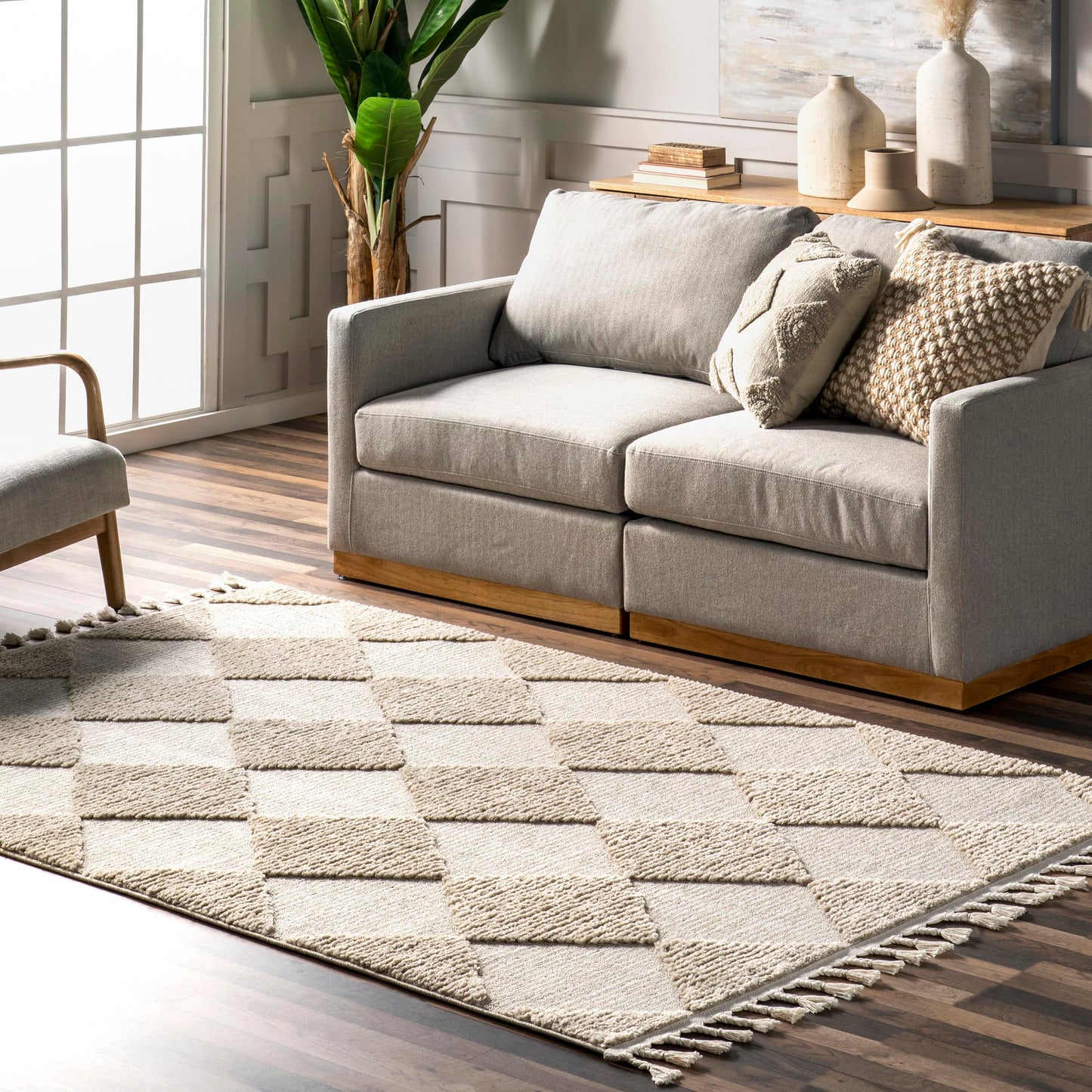 Nuloom Marissa Beige/Ivory, 5'3" x 7'6", Diamond, Tassel, Soft and Cozy, High Traffic, Stain Resistant, Easy Clean, Durable Area Rug for Bedroom, Living Room, Dining Space, Den, Foyer, Entryway