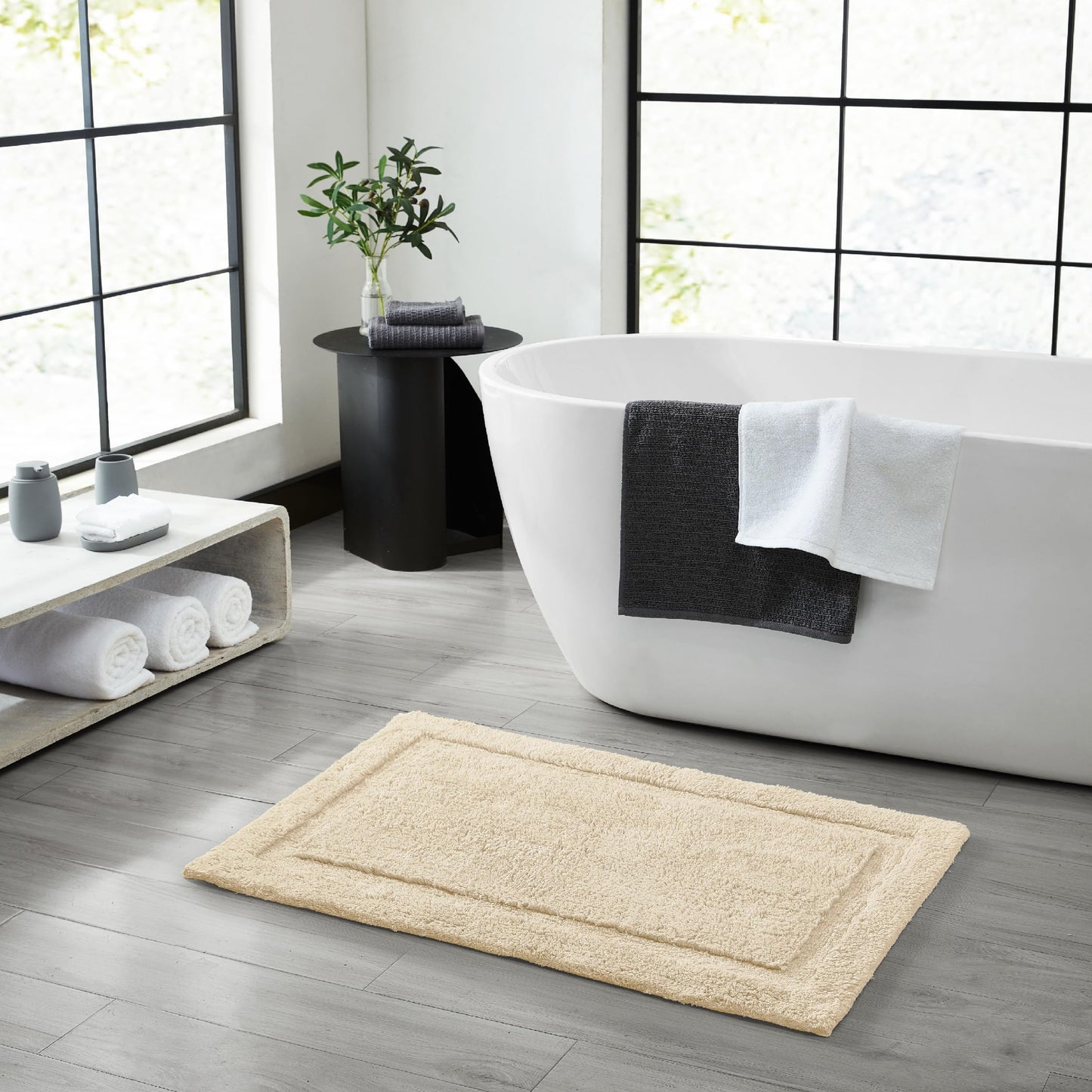 Jean Pierre New York Lydia Border 100% Cotton Bath Mat - Non-Slip Bath Rug - Ivory - 27"x45"