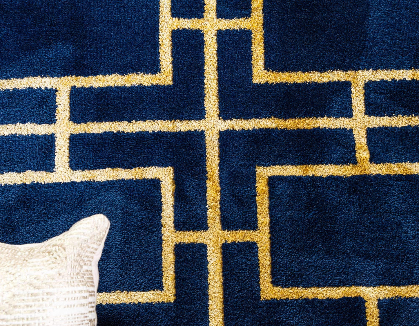Unique Loom Marilyn Monroe Glam Collection Area Rug - Deco (4'x 6' Rectangle, Navy Blue Gold/ Gold)