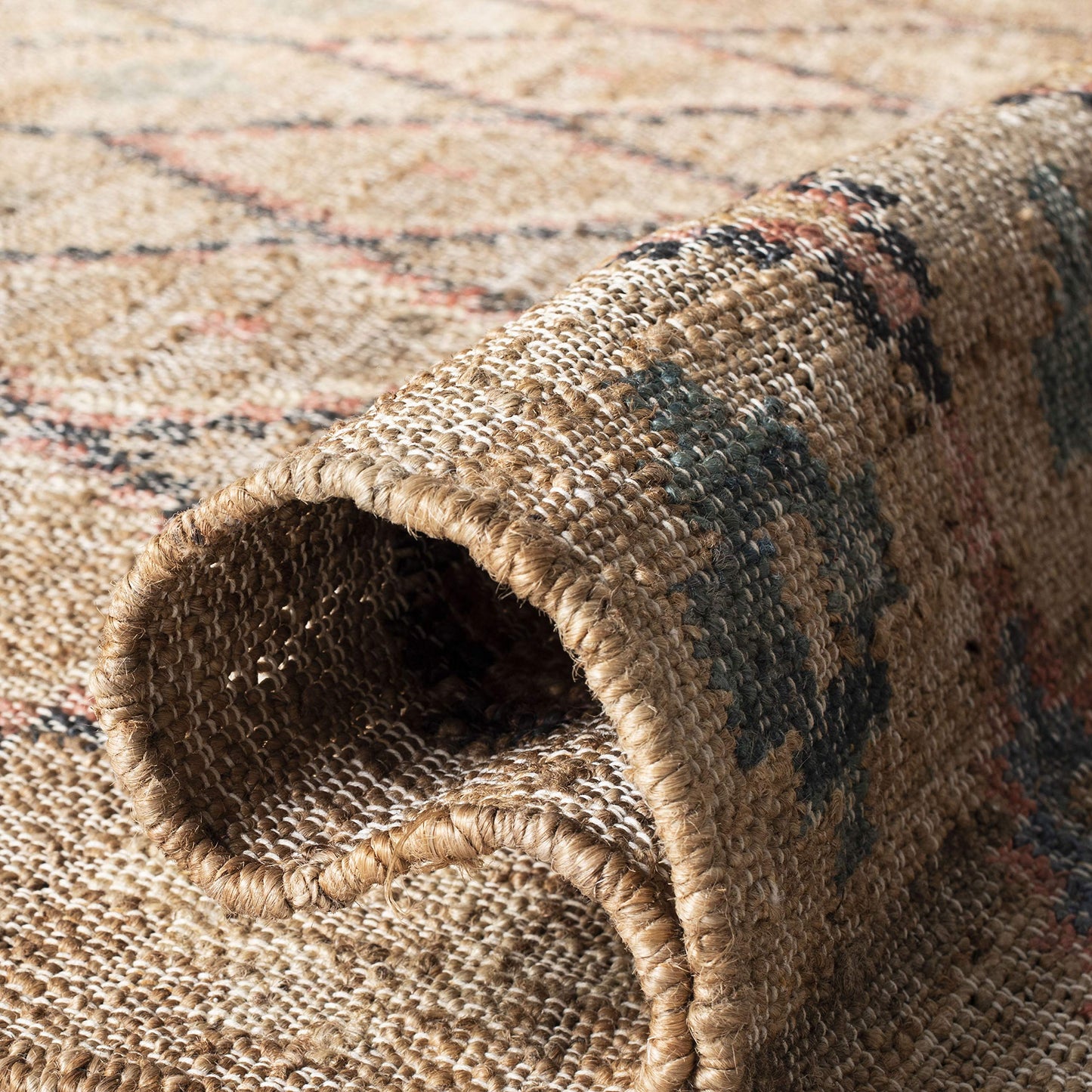 SAFAVIEH Area Rug 8x10 - Kilim Collection - Large - Natural & Blue, Handmade Jute & Cotton, Moroccan Boho Design, Ideal for Living Room, Bedroom, Office, Dining Space (KLM753A)