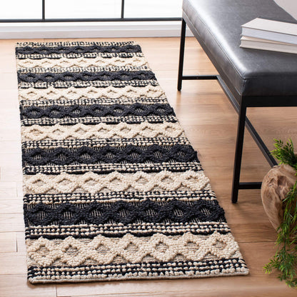 SAFAVIEH Natural Fiber Collection Runner Rug - 2'3" x 8', Black & Ivory, Handmade Boho Moroccan Tribal Jute, Ideal for High Traffic Areas in Living Room, Bedroom (NF568Z)