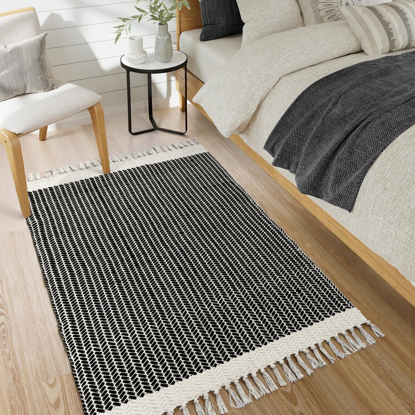 Lahome Belle Boho Entryway Rug, 3x5 Rugs for Bedroom Lightweight Washable Throw Rug Woven Cotton Bathroom Carpet with Tassels, Farmhouse Black and White Rugs for Living Room Kitchen Office Dorm