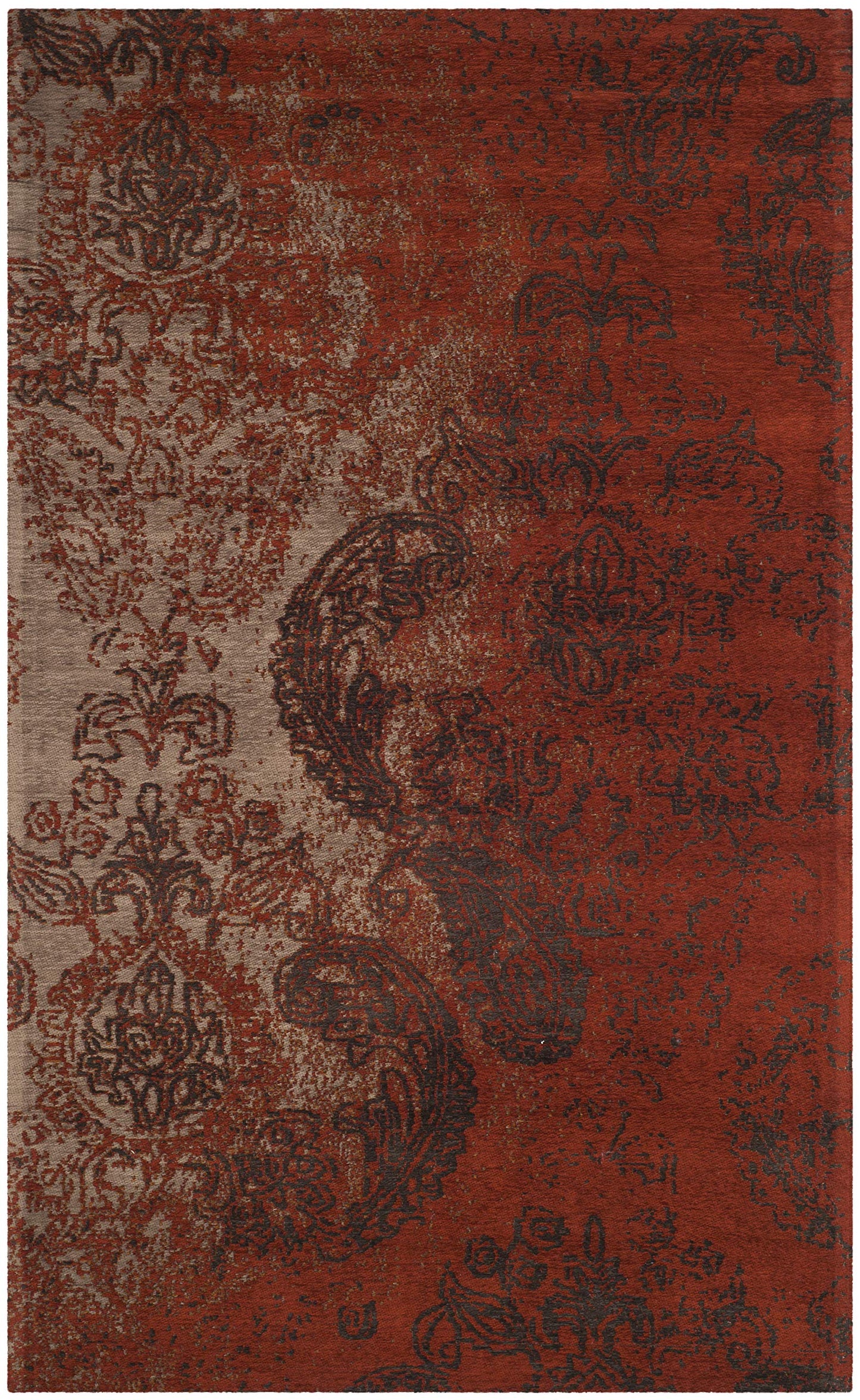 SAFAVIEH Classic Vintage Collection Accent Rug - 4' x 6', Rust & Brown, Distressed Design, Non-Shedding & Easy Care, Ideal for High Traffic Areas in Entryway, Living Room, Bedroom (CLV222A)