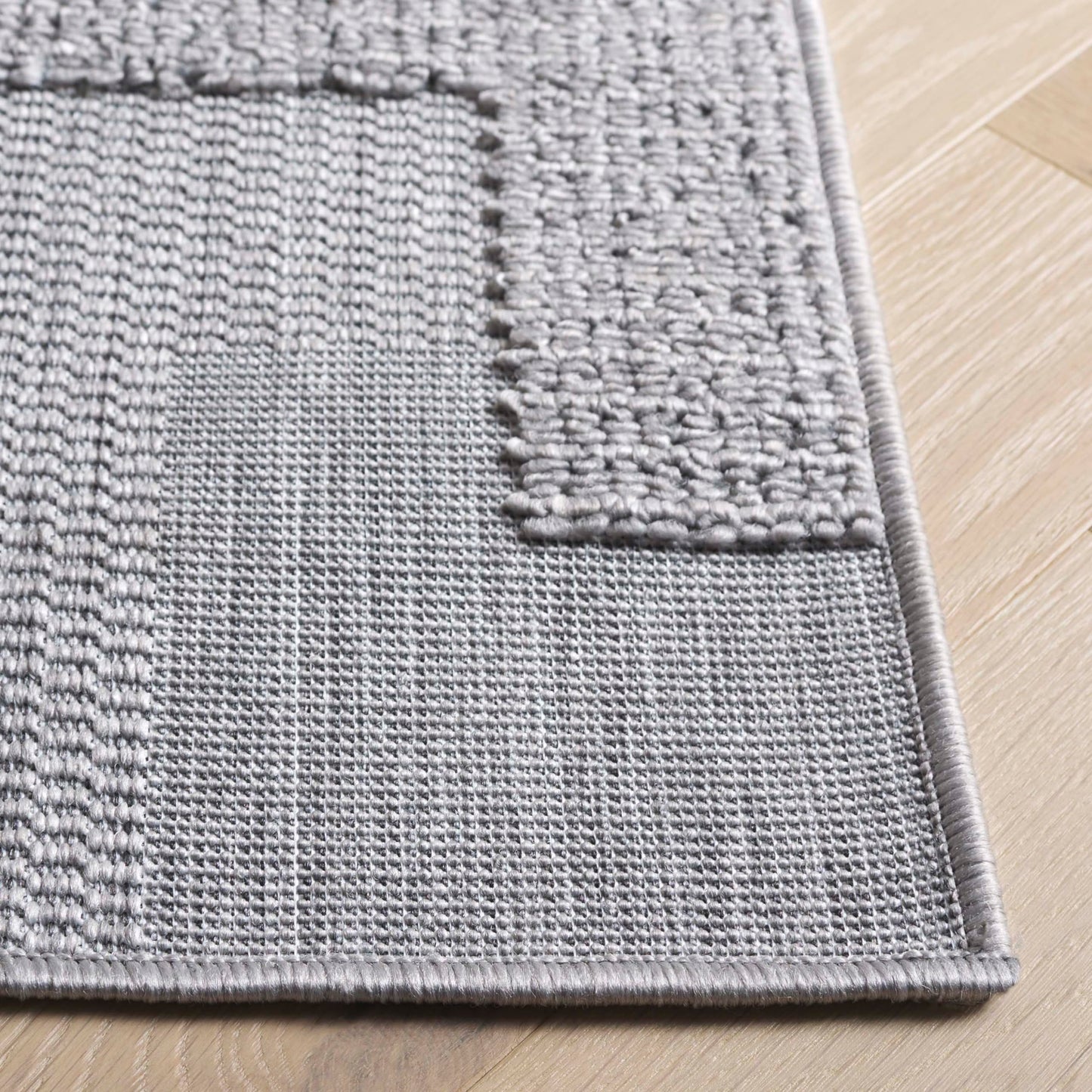 SAFAVIEH Washable Rug Outdoor Milos Collection - 4' x 6', Grey, Non-Shedding & Easy to Clean, Ideal for Patio, Backyard, Mudroom (MLO108F)