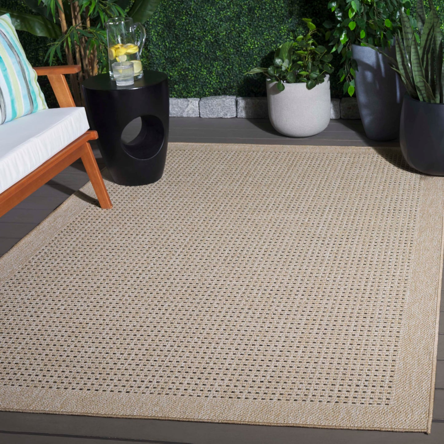 SAFAVIEH Washable Rug Outdoor Sisal Performance Collection - 5'3" x 7'6", Beige & Natural, Non-Shedding & Easy to Clean, Ideal for Patio, Backyard, Mudroom (SPF108B)