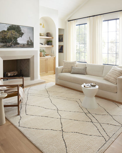 Loloi Fabian Collection FAB-02 Ivory/Charcoal 5'-3" x 7'-6" Area Rug