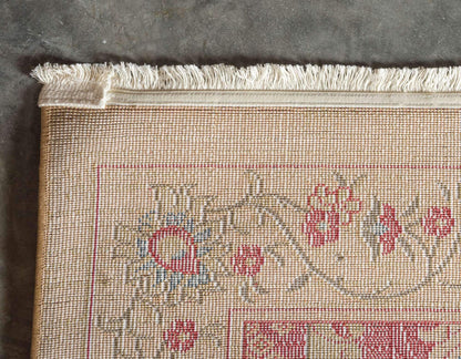 Unique Loom Edinburgh Collection Area Rug - Tulip (5' 1" x 8' Rectangle Tan/Red)