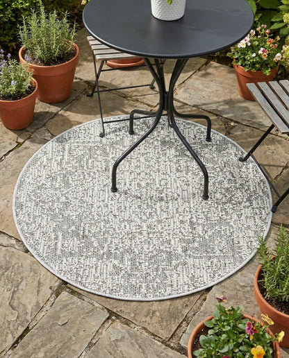 Rugs.com - Outdoor Traditional Rug – 3 Ft Round Light Gray Washable Indoor/Outdoor Rug – Perfect for Patios, Decks, and Porches