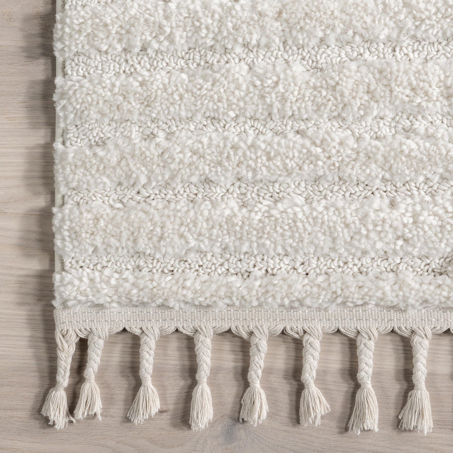 nuLOOM Risette Geometric Shag Tassel Area Rug - 4x6 Shag Area Rug Casual Ivory Rugs for Living Room Bedroom Dining Room Nursery Kitchen