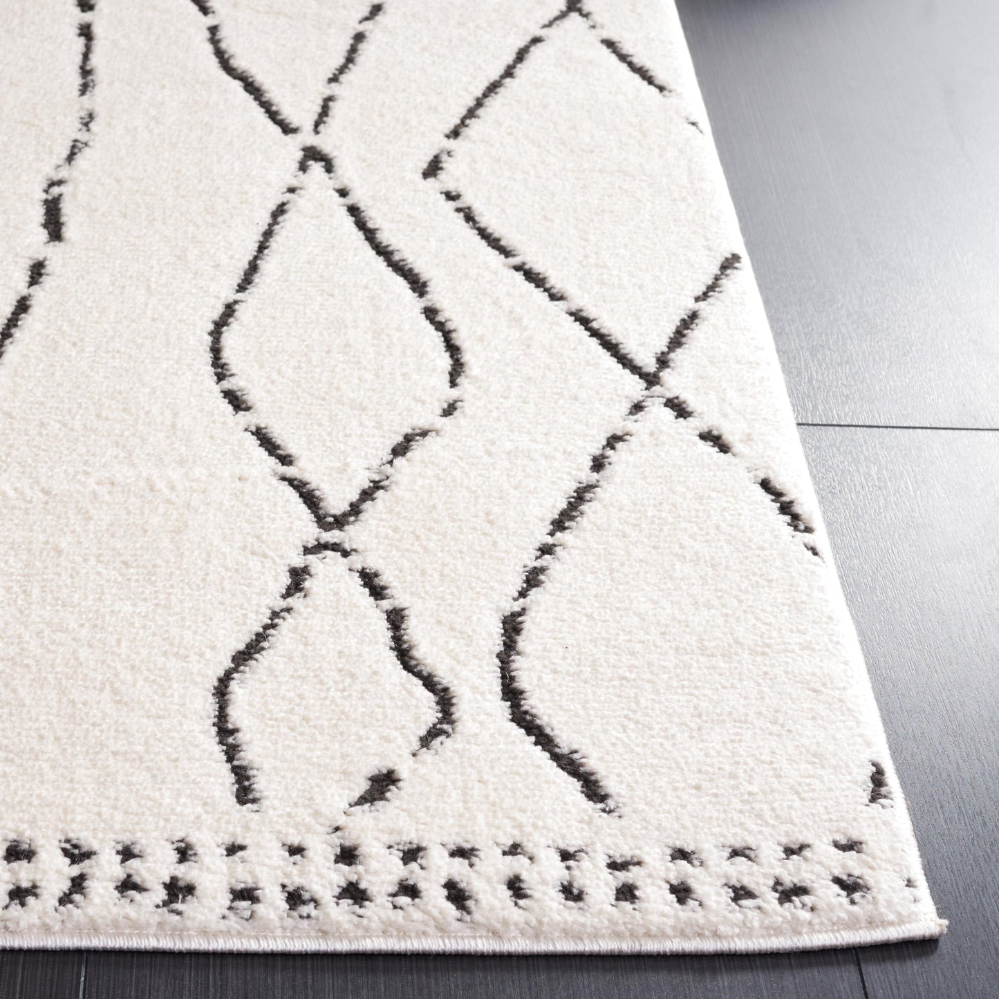 SAFAVIEH Melody Collection Area Rug - 9' x 12', Ivory & Black, Moroccan Boho Design, Non-Shedding & Easy Care, Ideal for High Traffic Areas in Living Room, Bedroom, Dining Room (MEL112B-9)