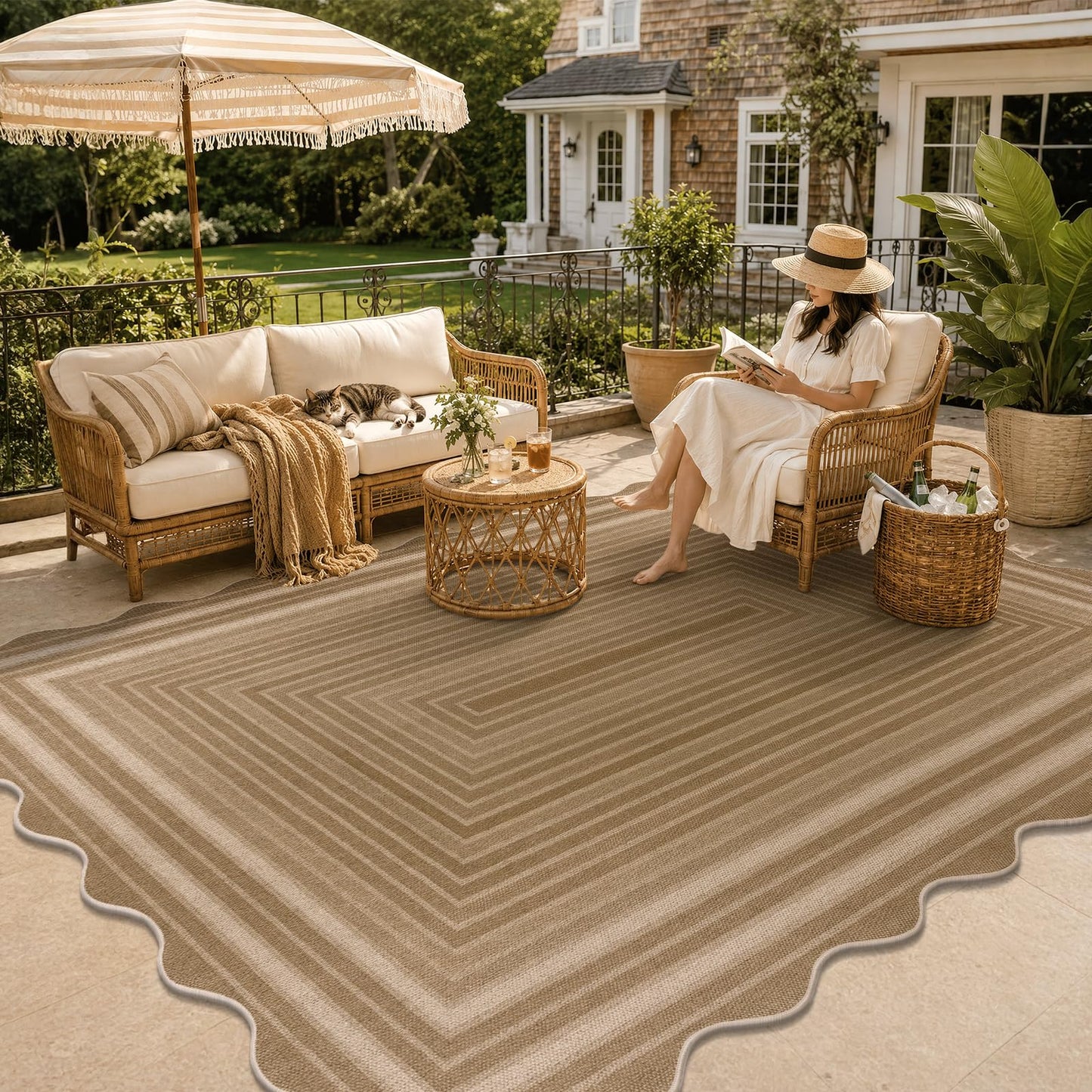 Yamaziot Washable Indoor Outdoor Rug 8x10, Scalloped Geometry Faux Tan Jute Outdoor Carpet Non Slip Modern Woven Textured Patio Rug for Backyard Balcony Deck, White