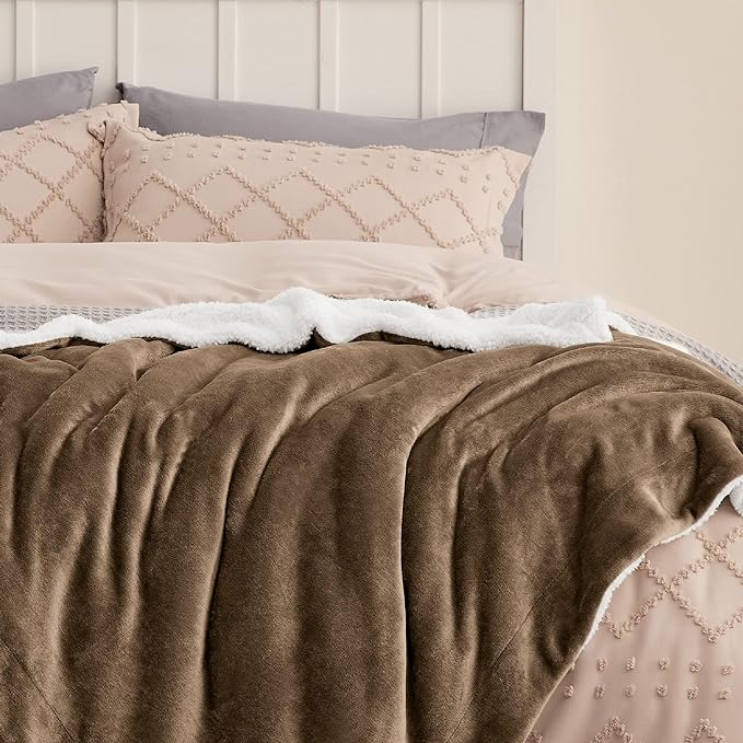 Bedsure GentleSoft Sherpa Fleece Throw Blanket for Couch - Thick and Warm, Soft Fuzzy Plush Throw Blanket for Winter, Camel, 50x60 Inches