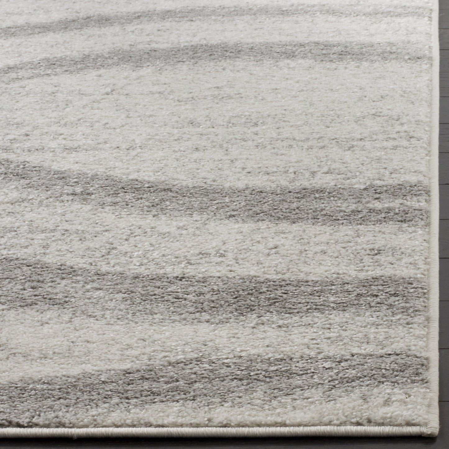 SAFAVIEH Area Rug 8x10 - Adirondack Collection - Large - Cream & Grey, Modern Wave Design, Non-Shedding & Easy to Clean, Ideal for Living Room, Bedroom, Dining Space (ADR125C)