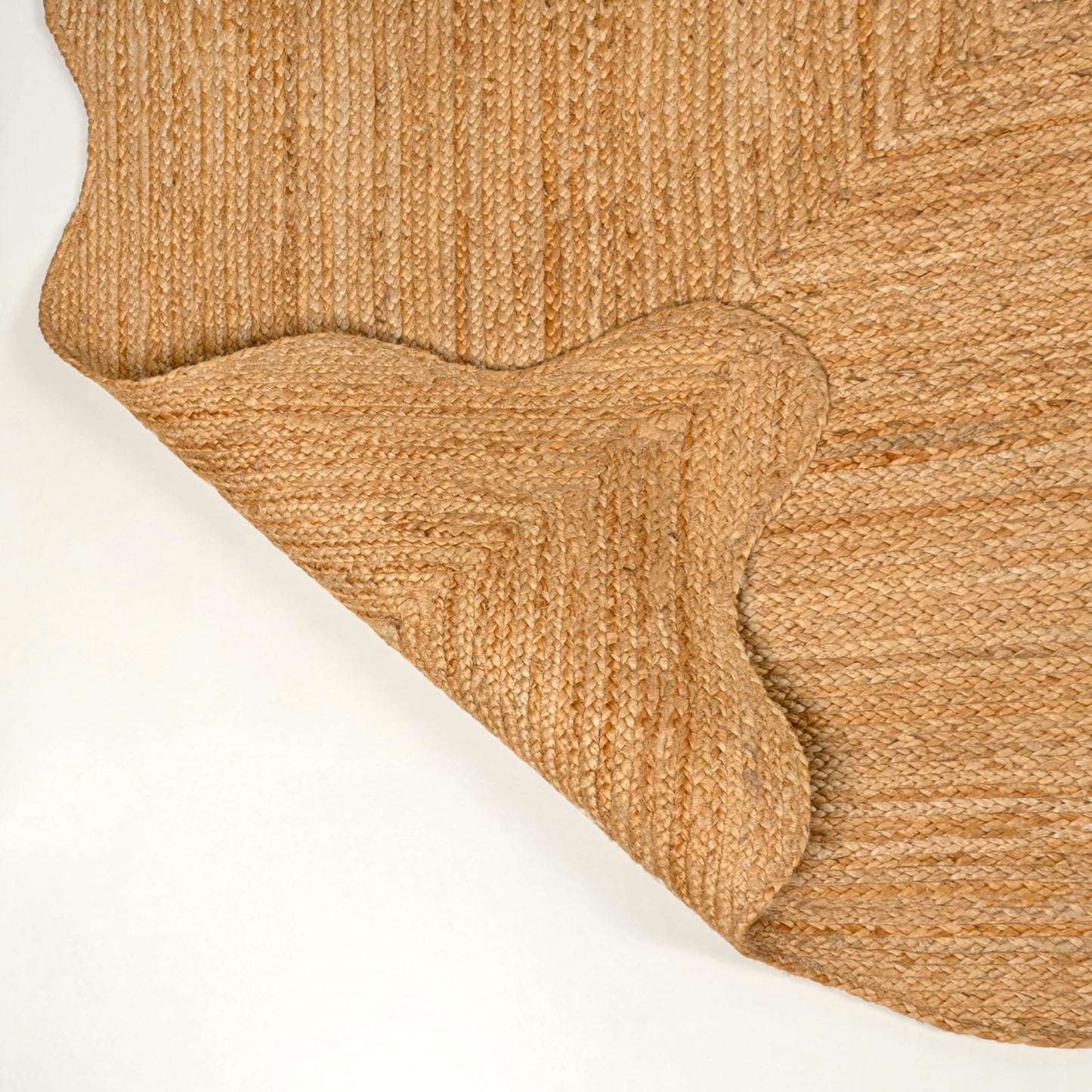 JONATHAN Y Seaside Cottage Scallop Edge Jute Natural Indoor Area Rug, 4x6, Farmhouse, Rustic, Cottage, Easy-Cleaning for Living Room, Bedroom, Kitchen, Non-Shedding (RNF201A-4)
