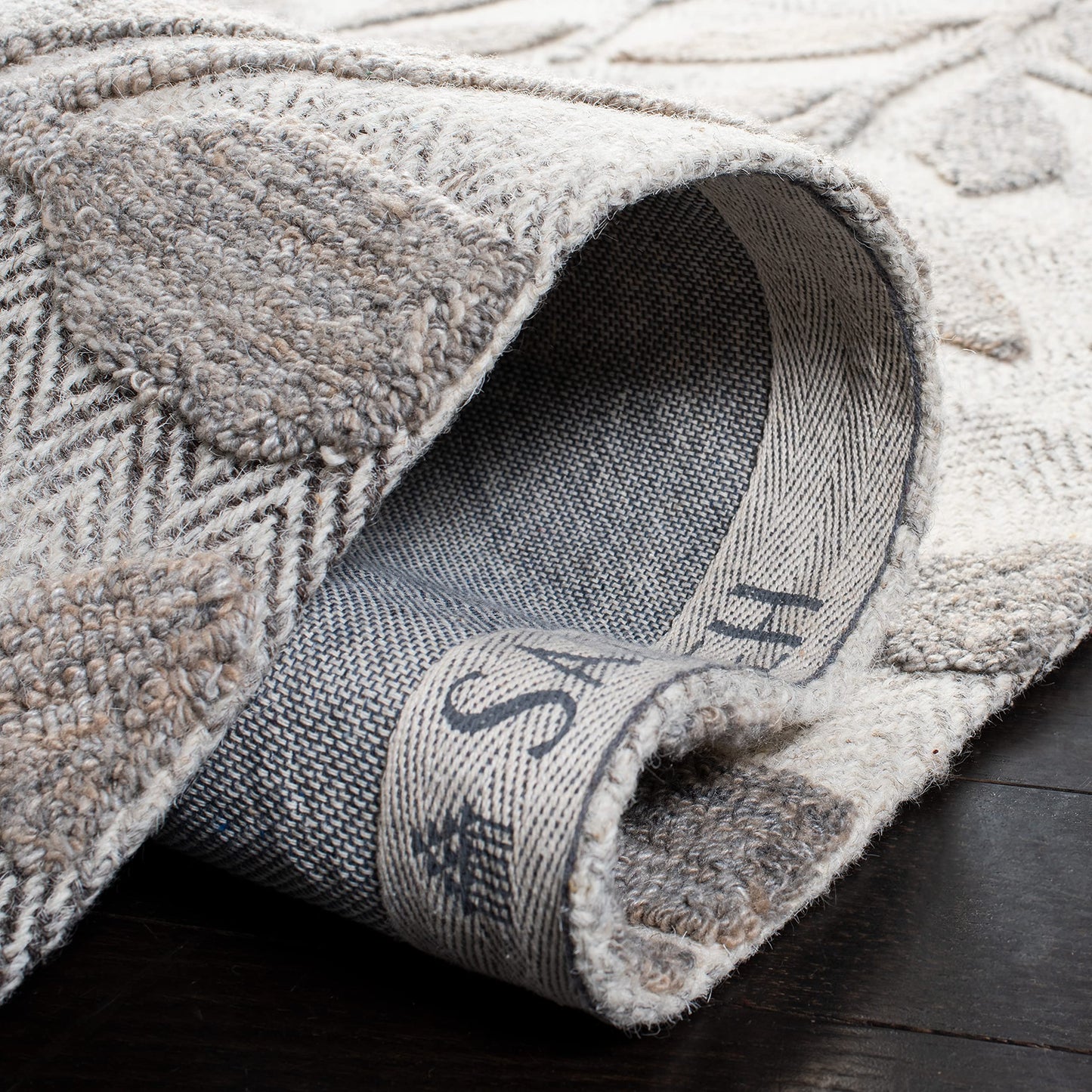 SAFAVIEH South Hampton Collection 5' x 8' Beige SHA302B Handmade Botanical Wool Area Rug