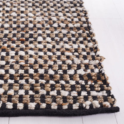 SAFAVIEH Natura Collection Area Rug - 6' Square, Black & Ivory, Handmade Flat Weave Wool & Jute, Ideal for High Traffic Areas in Living Room, Bedroom (NAT349Z)