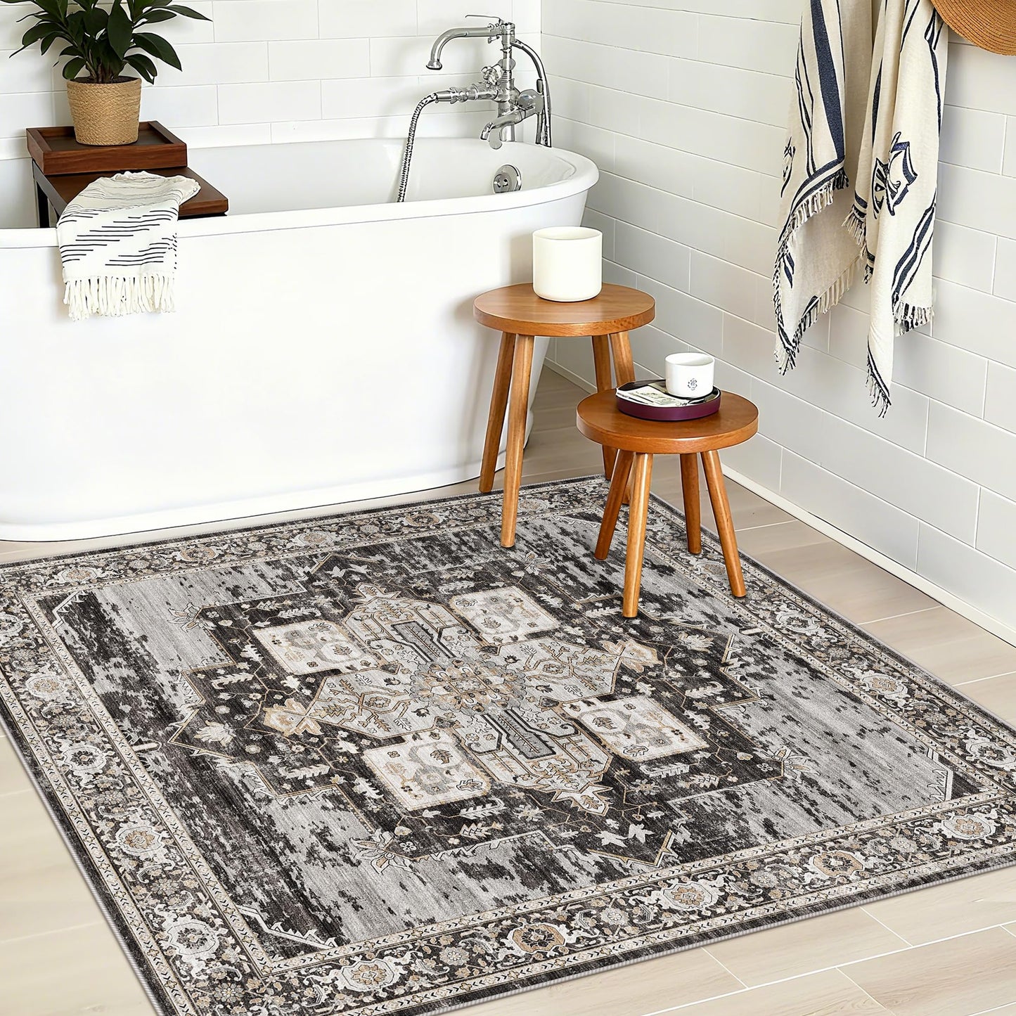 RUUGME Washable 3x3 Square Rug - 3x3 Throw Rugs for Living Room Stain Resistant Carpet Ultra Soft Rugs for Married Woman in Bedroom Kitchen with Non Slip Backing Home Decor 3x3 Black