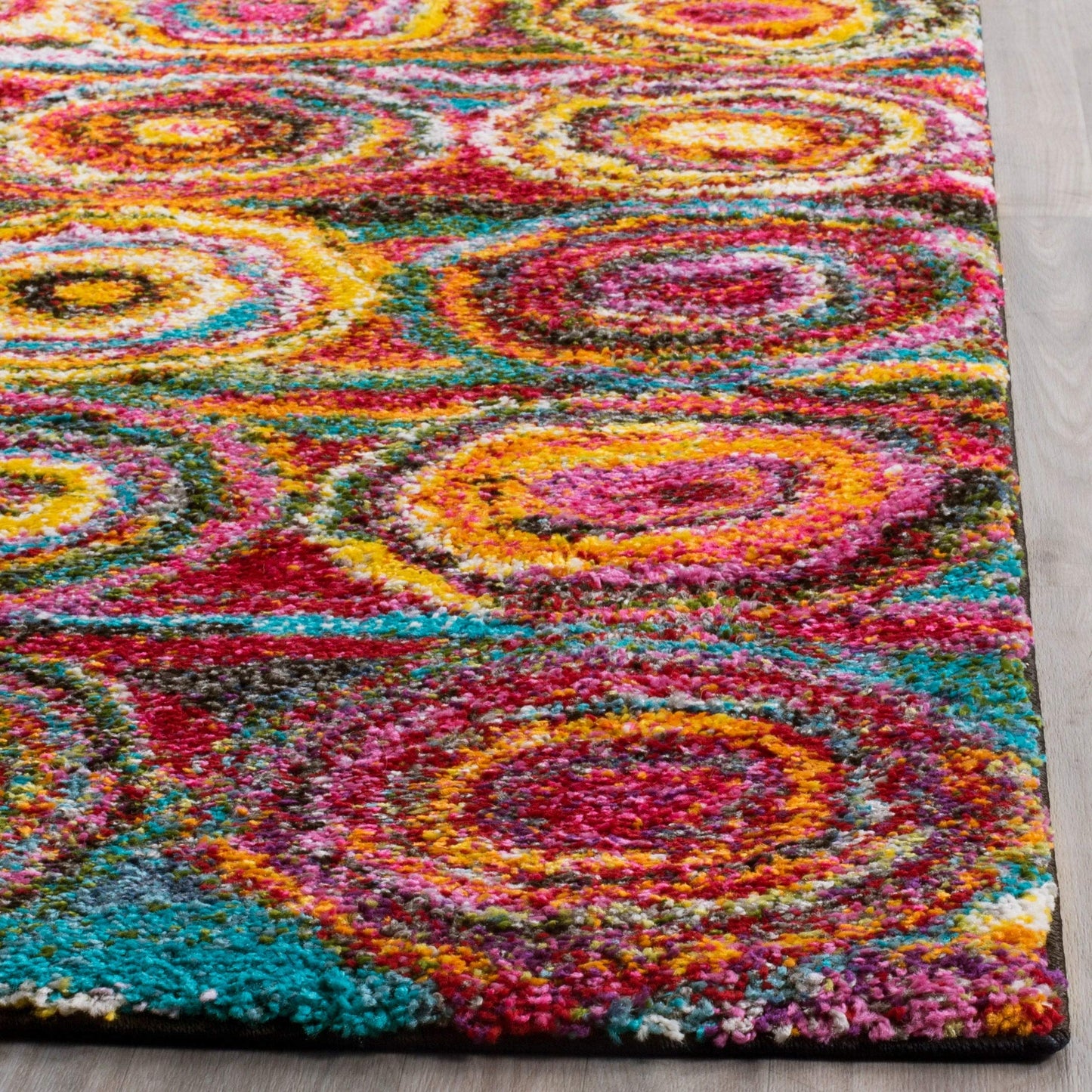 SAFAVIEH Fiesta Shag Collection Accent Rug - 3' x 5', Multi, Circles Abstract Design, Non-Shedding & Easy Care, 0.5-inch Thick Ideal for High Traffic Areas in Foyer, Living Room, Bedroom (FSG359M)