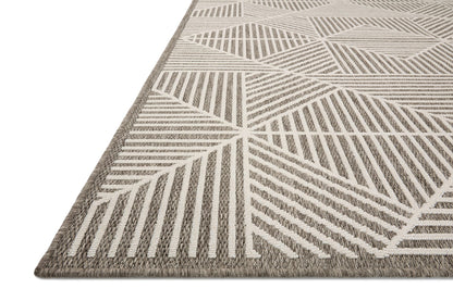 Loloi II Rainier Collection RAI-03 Beige/Ivory, Indoor/Outdoor 7'-10" x 10'-10" Area Rug
