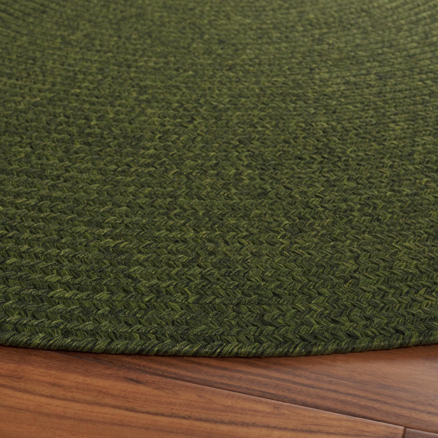 SAFAVIEH Washable Rug Outdoor Braided Collection - 3' x 5' Oval, Green, Handmade & Reversible, Non-Shedding & Easy to Clean, Ideal for Patio, Backyard, Mudroom (BRD315A)