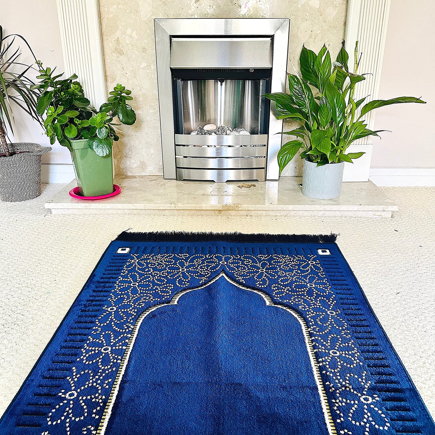 Mihrab Patterned Original Luxury Velvet Prayer Mat/Rug- 750g Weight | Made in Turkey (Navy Blue)