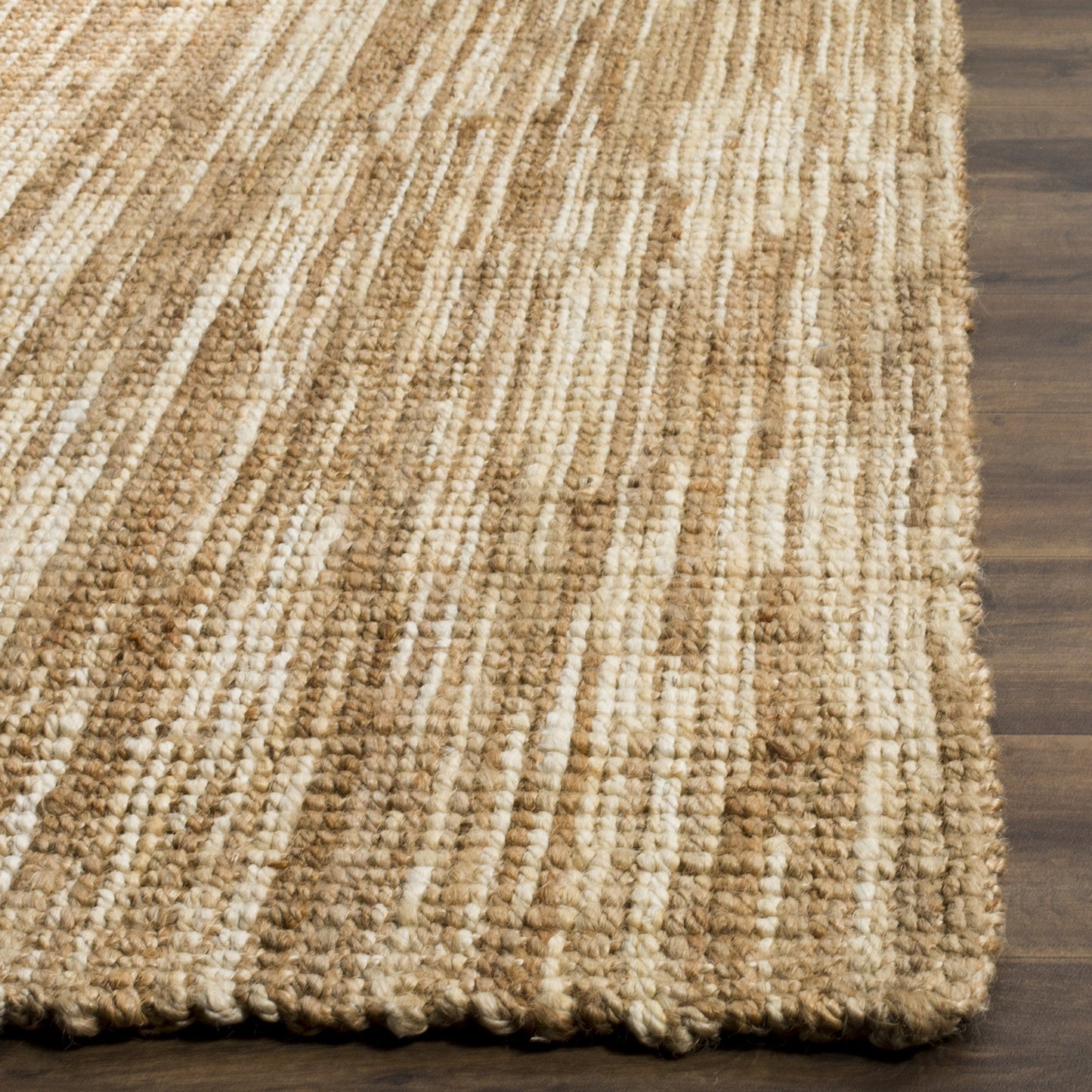 SAFAVIEH Natural Fiber Collection Area Rug - 5' x 8', Natural & Cream, Handmade Jute, Ideal for High Traffic Areas in Living Room, Bedroom (NF260A)
