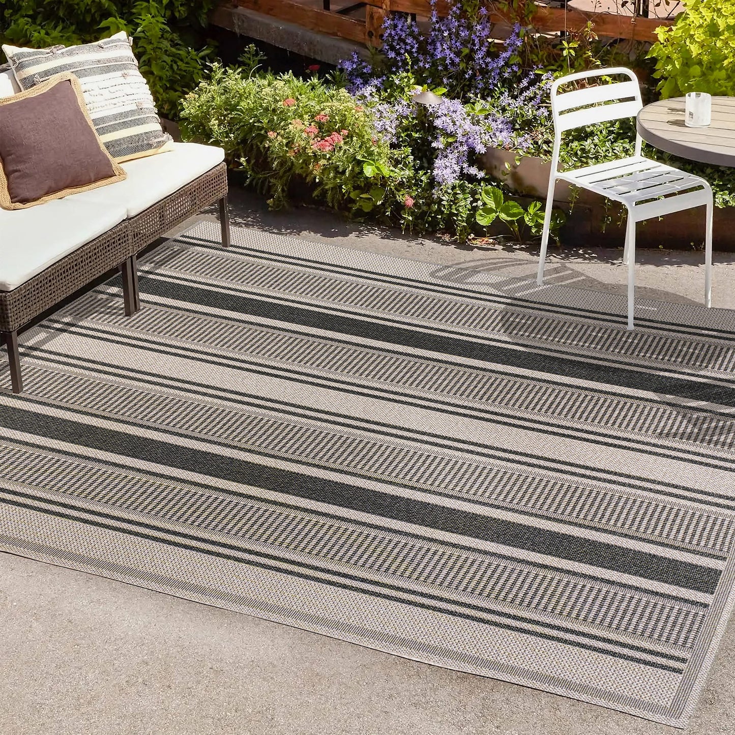 JONATHAN Y Double Stripe Indoor Outdoor Area Rug 5X8 Black/Beige, Haynes Modern for Backyard, Patio, Porch, Easy-Cleaning, High Traffic, Pet-Friendly, Non-Shedding (SMB202D-5)