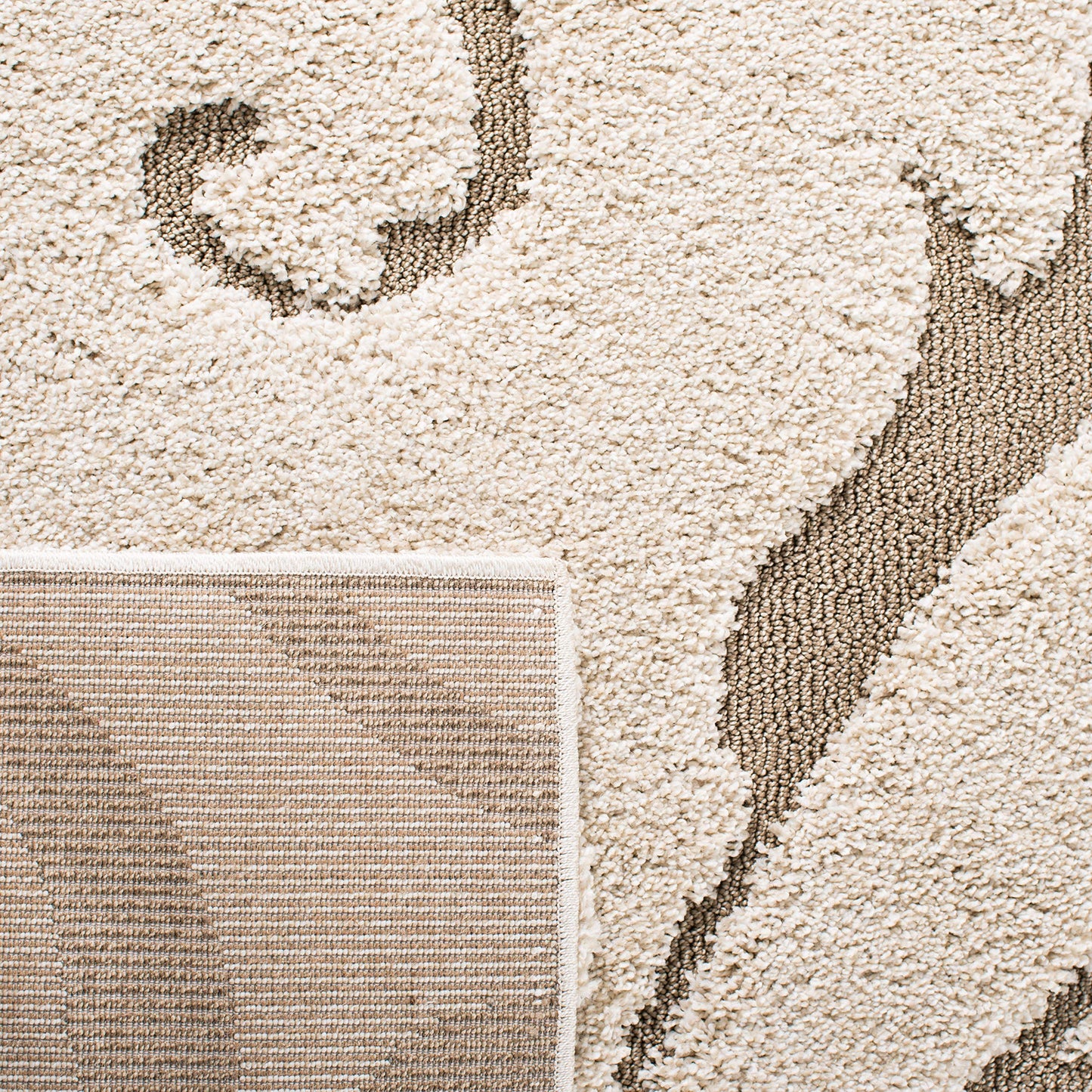SAFAVIEH Florida Shag Collection Area Rug - 5'3" x 7'6", Cream & Beige, Scroll Design, Non-Shedding & Easy to Clean, High-Low Plush Pile, Ideal for Living Room, Bedroom, Dining Space (SG455-1113)