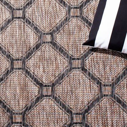 SAFAVIEH Courtyard Collection 5'3" x 7'7" Natural / Black CY8471 Indoor/ Outdoor Waterproof Easy Cleaning Patio Backyard Mudroom Area Rug