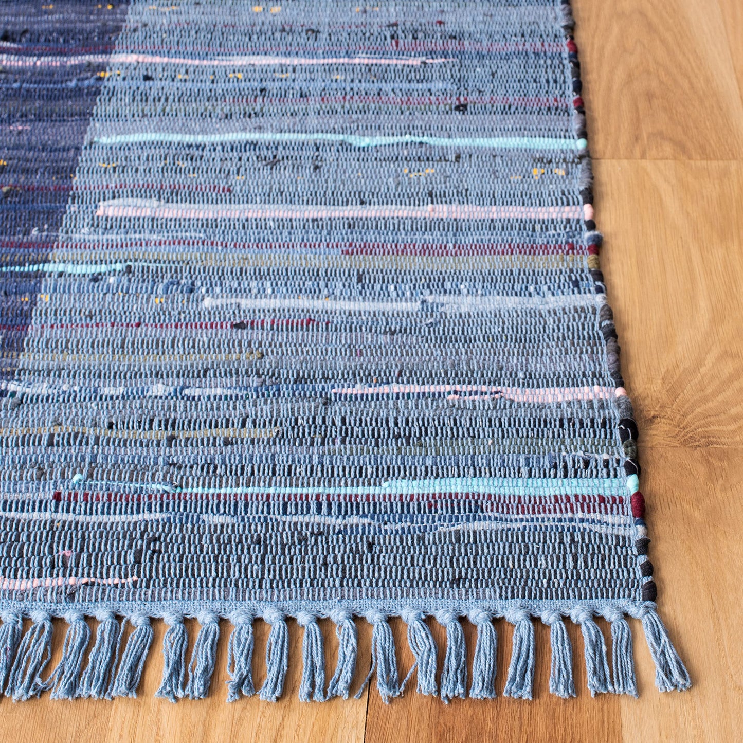 SAFAVIEH Rag Rug Collection Area Rug - 6' x 9', Navy & Blue, Handmade Boho Stripe Cotton, Ideal for High Traffic Areas in Living Room, Bedroom (RAR122N)