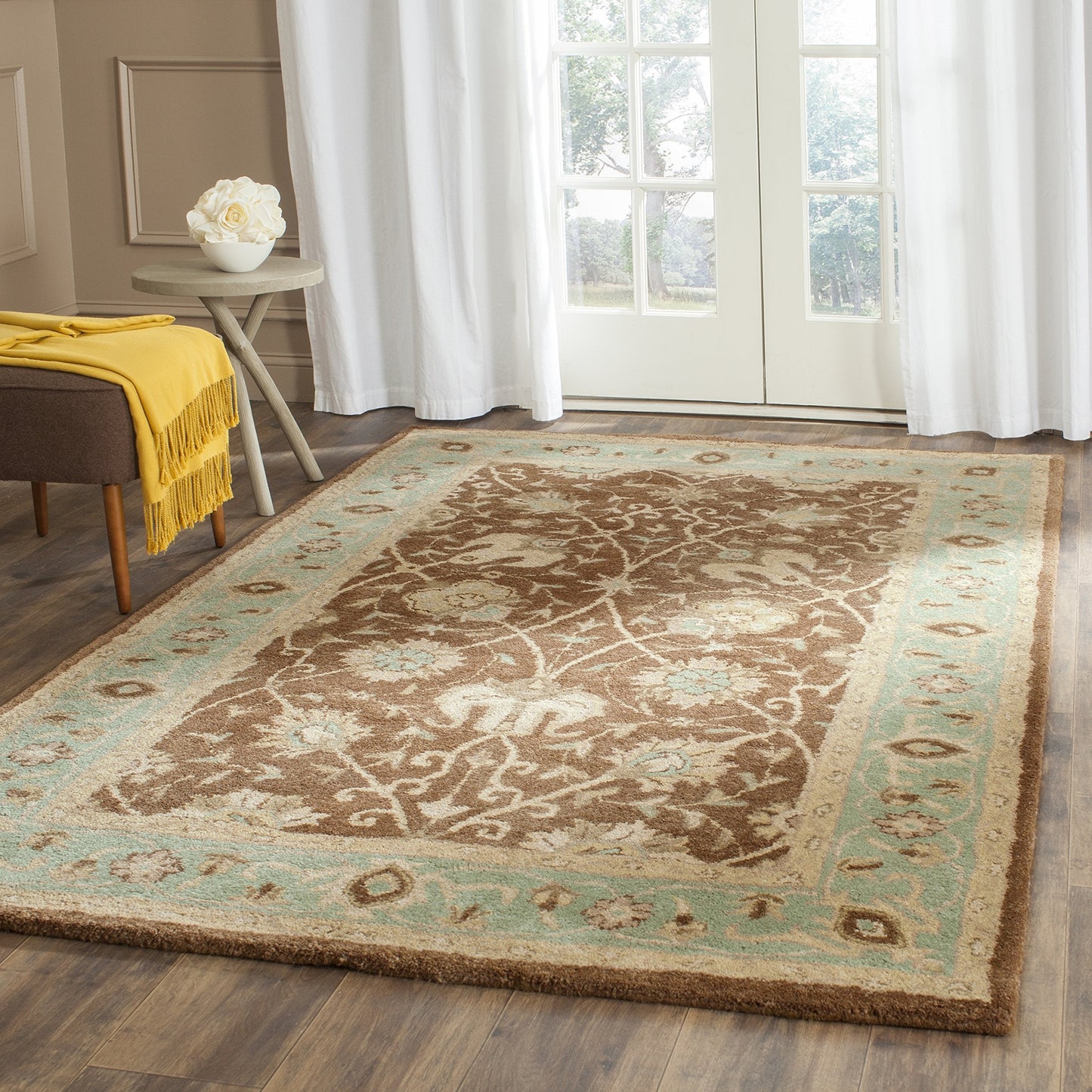 SAFAVIEH Antiquity Collection Accent Rug - 3' x 5', Brown & Green, Handmade Traditional Oriental Wool, Ideal for High Traffic Areas in Entryway, Living Room, Bedroom (AT21G)